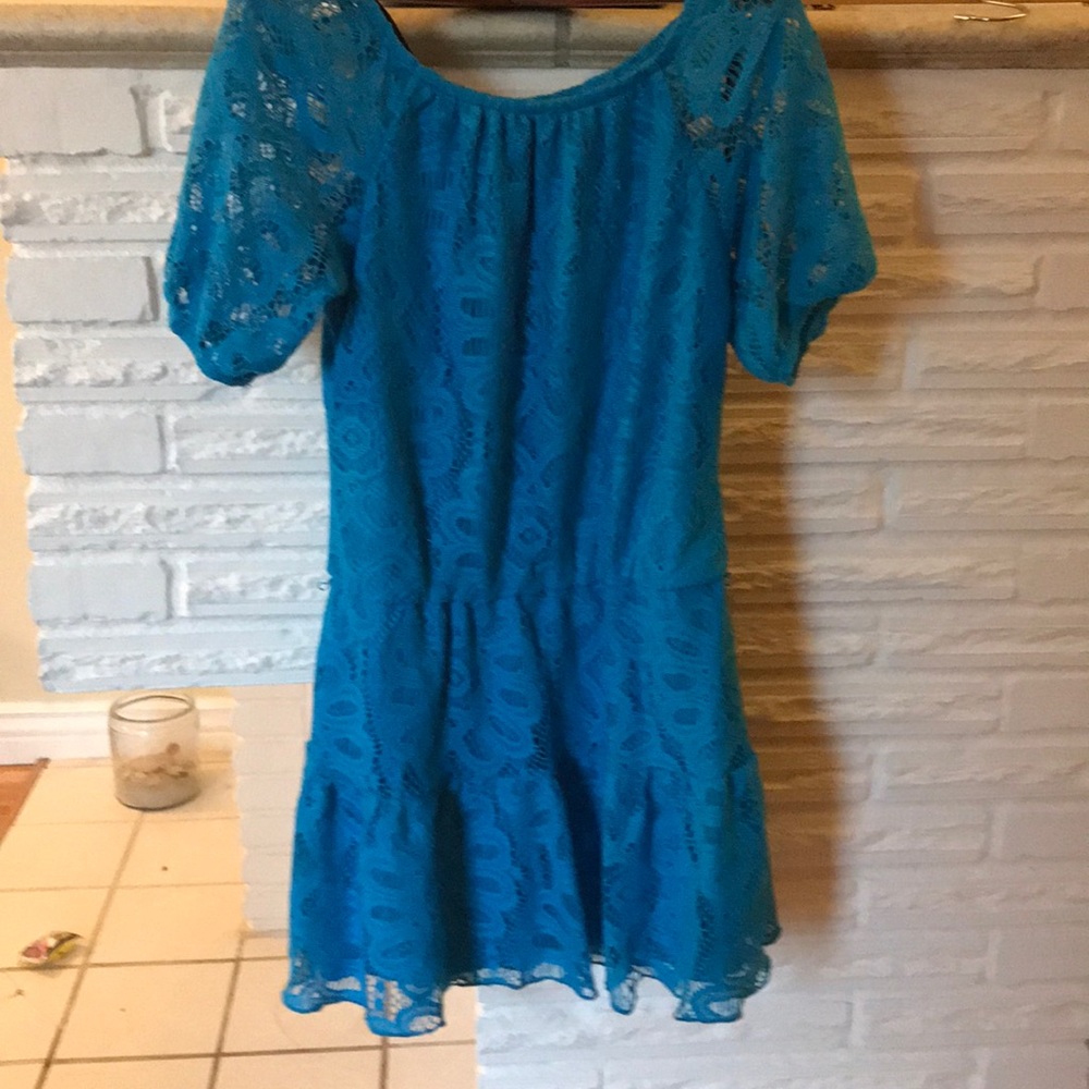 Blue dress that comes off the shoulders